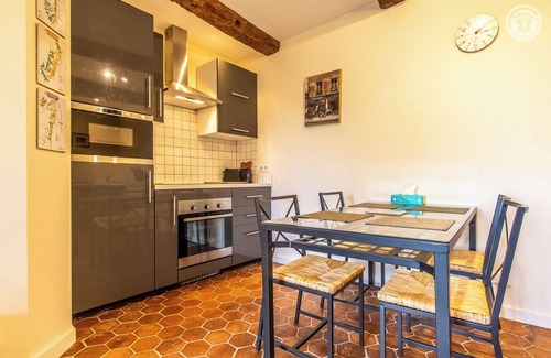 Morlet House | Côté Jardin - MORLET - Gîte