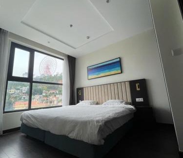 Hon Gai Apartment | Căn hộ 2 PN, Phù hợp gia đình, gần biển, View chéo biển, vòng quay MT The Sapphire 2 Hạ Long