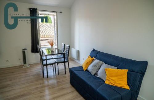 Castelnaudary Apartment | Cœur de ville studio lumineux