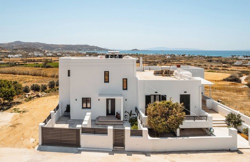 Naxos Villa | C & G Villas