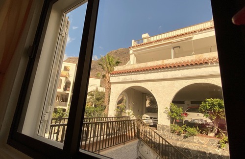 Los Gigantes Apartment | Casa Tara Exceptional Ocean Views, 1 Bedroom Apartment, 2 Swimming Pools, WiFi.