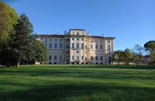 Cernusco sul Naviglio Apartment | Ca'Foulard2: charm and comfort