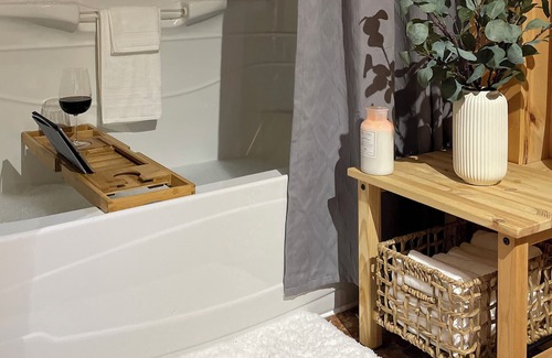 Notre-Dame-Auxiliatrice-de-Buckland Ski Chalet | Vrbo Property