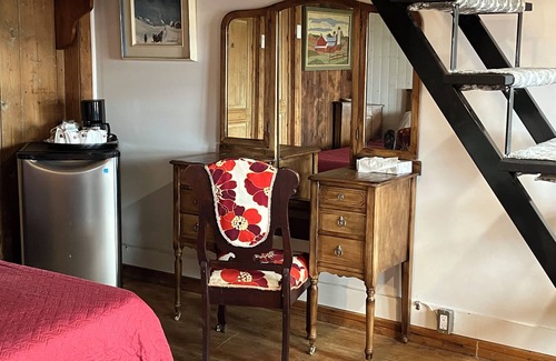 Saint-Antoine-de-l'Isle-aux-Grues Bed & Breakfast | Auberge Pourvoirie Isle-aux-Grues