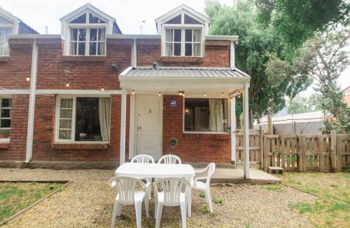 Playa Bonita Ski Chalet | Cabaña del Cruce3 BRC Pet friendly easy beach access