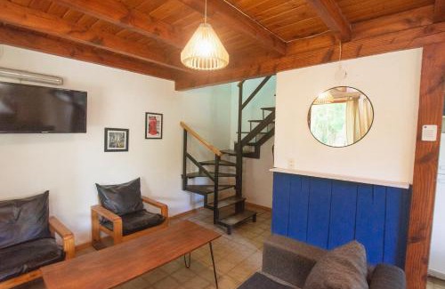 Playa Bonita Ski Chalet | Cabaña del Cruce3 BRC Pet friendly easy beach access