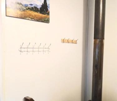 Valdivia Apartment | Cabaña Económica Low Cost Independiente Veinte mil x persona Veintiocho mil x dos Valor total por noche Bienvenidos