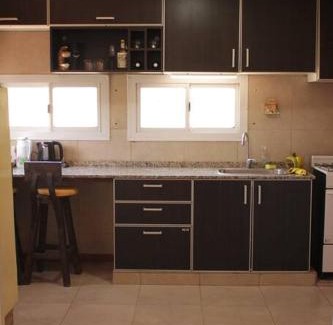 Salto Ski Chalet | Cabaña El Bosquecito con vista al dique