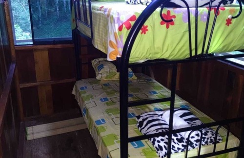 Pueblo Nuevo Cabin | Cabaña Familiar en el Bosque Amazónico. Ideal Para Desconectar de la Tecnología