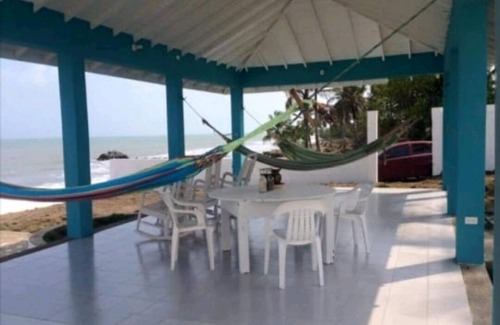 Cordoba Cabin | Cabaña Frente al mar