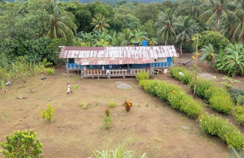 Nuqui Cabin | Cabaña Villa Inesita
