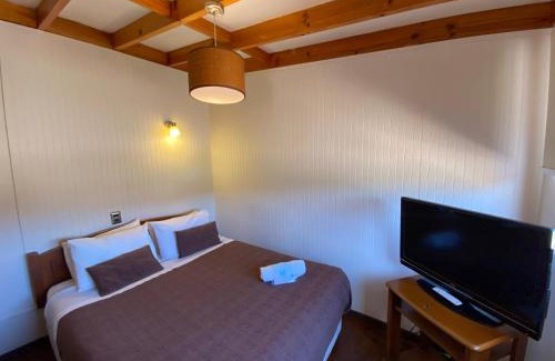 Taltal Hotel | Cabañas Caleta Hueso