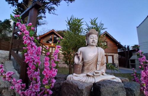 Villa Gesell Ski Chalet | Cabañas Gusfraba