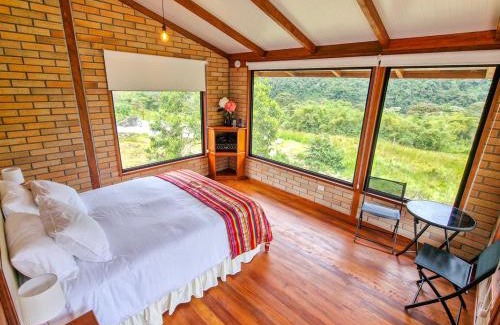 Baeza Cabin | Cabañas Las Nubes