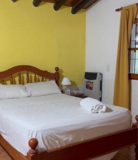 Bajo Lunlunta Ski Chalet | Cabañas Las Rosas