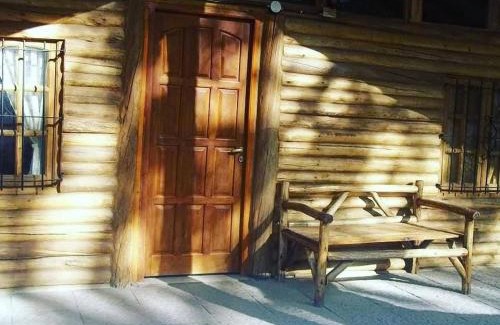 Salto Ski Chalet | Cabañas Troncos Del Salto