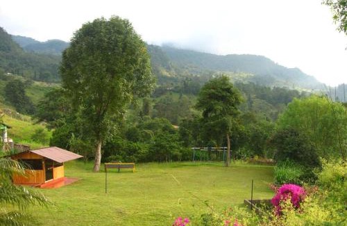 San Antonio del Tequendama House | Cabañita en el Parque Natural Ecocenter