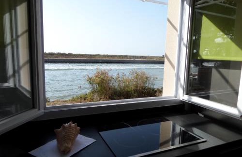 Frontignan House | Cabanès des Aresquiers