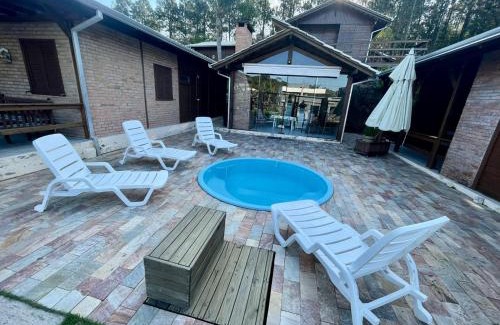 Porto Belo House | Cabana com piscina - 5 min a pé da praia - Porto Belo