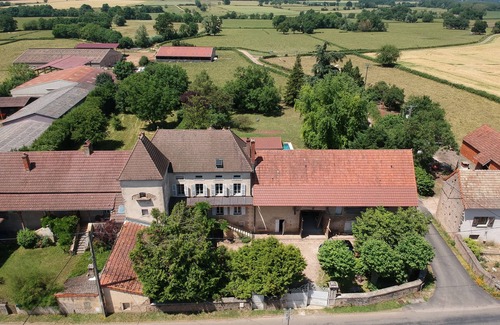 Nanton House | Cabana & La Jolie Ferme