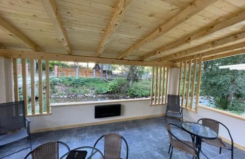 Petrila House | Cabana Taia