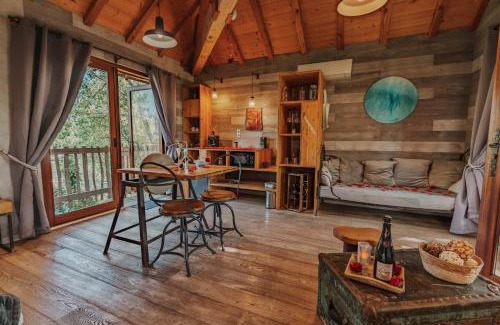 Capdrot Hotel | cabanes perchees dans les arbres