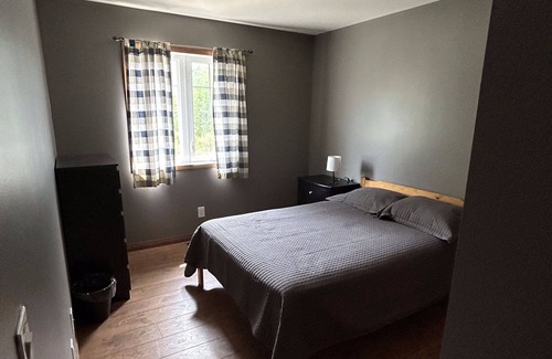 Lac du Bonnet Cabin | Cabin 12 "The Lookout" Lake View & Sandy Beach