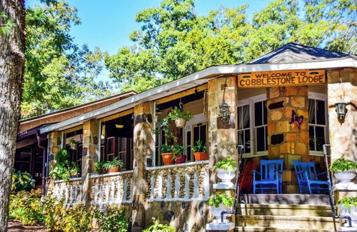 Steelville Cabin | Cabin 3 on Meramec River