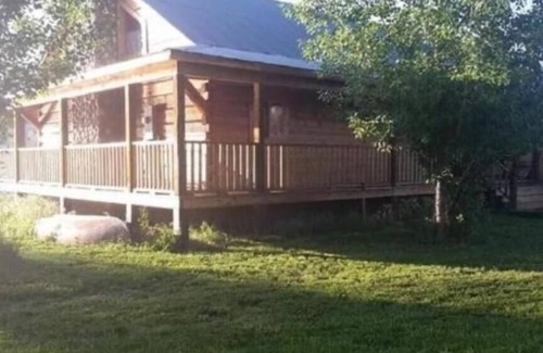 Thermopolis Cabin | Cabin 3 .