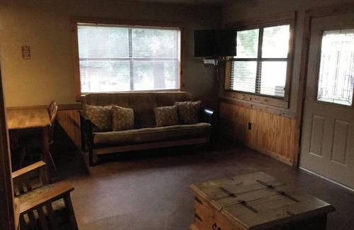 Longtown Cabin | Cabin #4 at Snug Harbor Cabins Lake Eufaula, OK