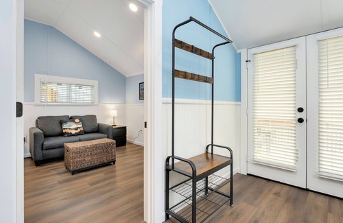 Poudre Park Cabin | Cabin 5- Blue Lake Suite