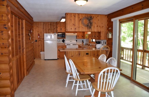 Watersmeet Cabin | Cabin 7 on Cisco Chain of Lakes