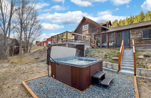 Black Hawk House | Cabin by North Clear Creek. Private Hot Tub. Pets
