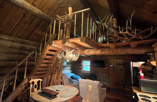 Alma Apartment | Cabin in Alma with fireplace