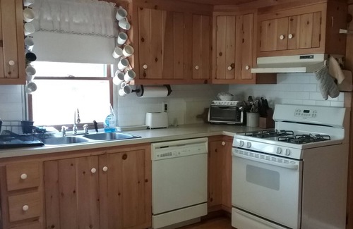 Weld Cabin | Cabin in hiking heaven with access to beautiful Webb Lake - the Western Mtns