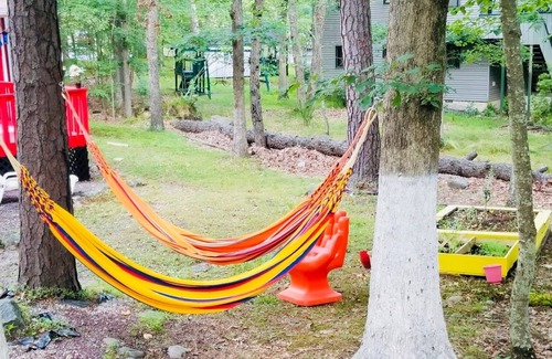 Bushkill House | Cabin in one of the most upscale comunity in poconos