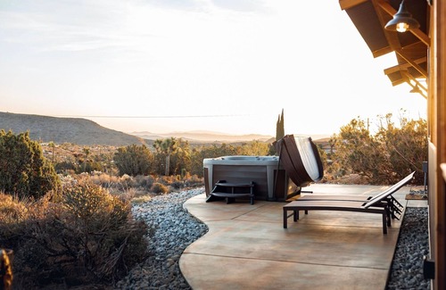 Yucca Valley Cabin | Cabin in the desert with 360 views near Joshua Tree National Park