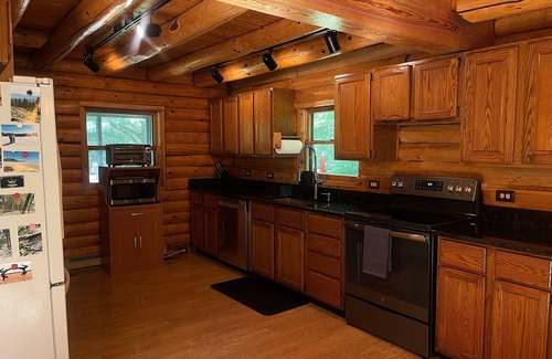 Ravenna Cabin | Cabin in the Woods