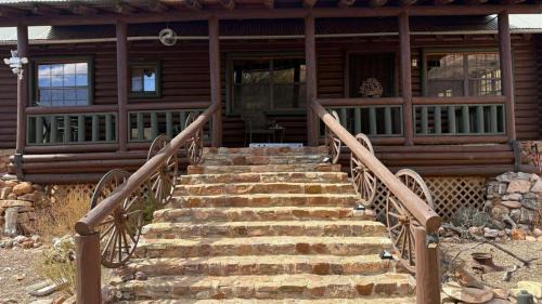 Hereford House | Cabin near Bisbee and Sierra Vista AZ on 40 Acres
