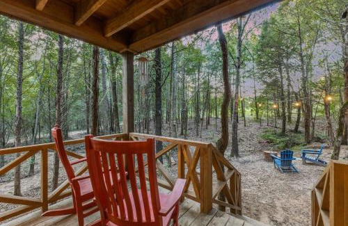 Van Zandt County House | Cabin on Seven Acres with a Pond