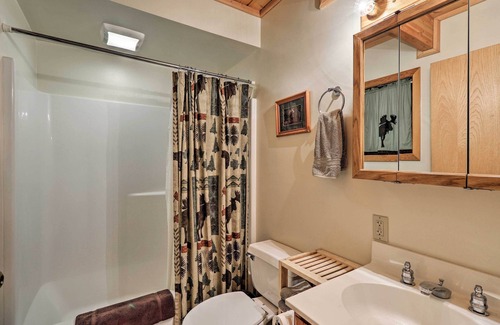 Columbia Falls Cabin | Cabin Rental on Spoon Lake near West Glacier