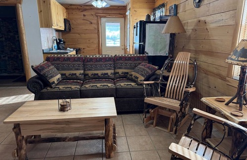 Dubois Cabin | Cabin with a View * Yellowstone/National Forest