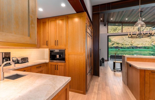 Hoback Junction House | Cabin with Club Access - Snake River Sporting Club