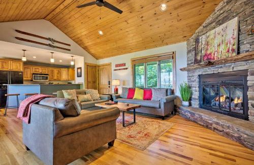 Blowing Rock House | Cabin with Fireplace and Mountain Views 5 Mi to Boone