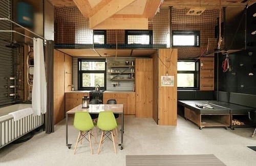 Eastman Cabin | Cabin Zoobox 83 Summa