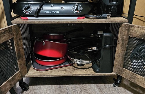 Moorestown RV Rental | Cabin1 Cozy mini cabin in Falmouth/Merritt area