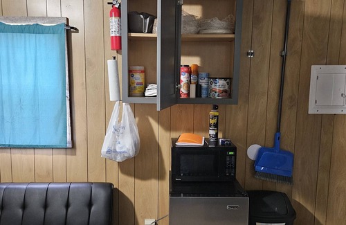 Moorestown RV Rental | Cabin1 Cozy mini cabin in Falmouth/Merritt area