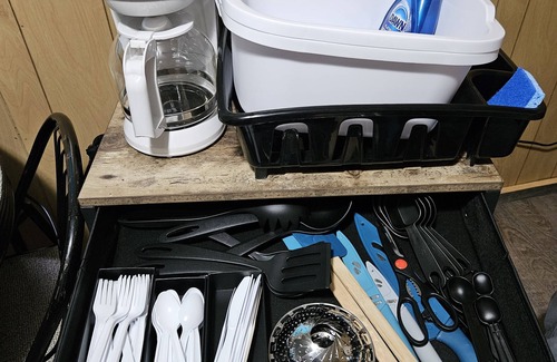 Moorestown RV Rental | Cabin1 Cozy mini cabin in Falmouth/Merritt area