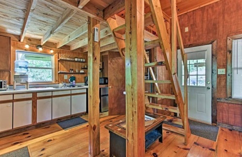 Del Rio Cabin | Cabins at Brush Creek Mtn-Beavers Lodge