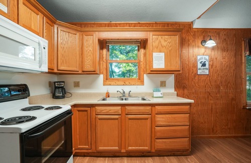 Logan Cabin | Cabins In Hocking - Retreat cabin #10